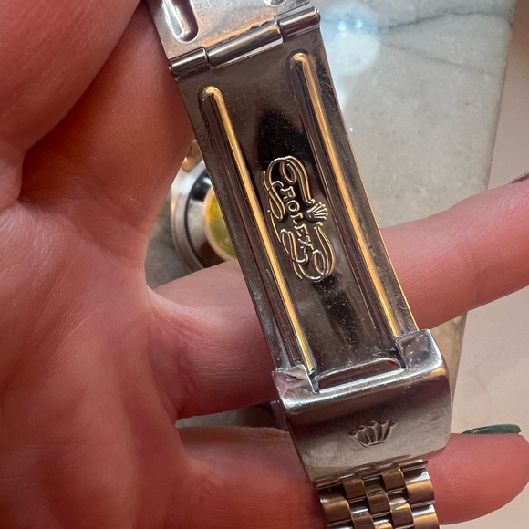 Rolex Datejust Pre-Owned, Dial Silver Baton, Size 36mm, 16234 - Picture 6 of 7